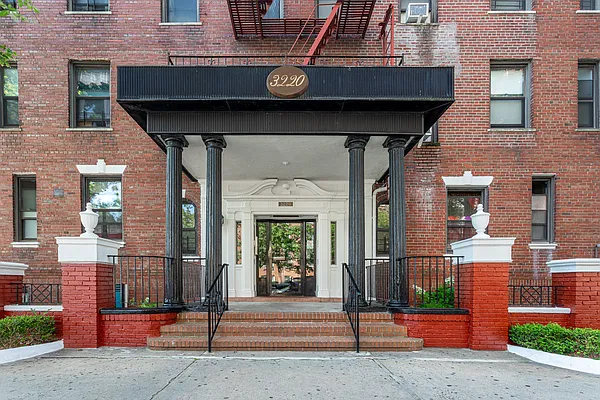 Sold by Compass | media 12