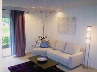 664 Park Commons Ct APT H, Valley Park, MO