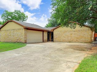 13407 Oak Ledge Dr, Houston, TX 77065