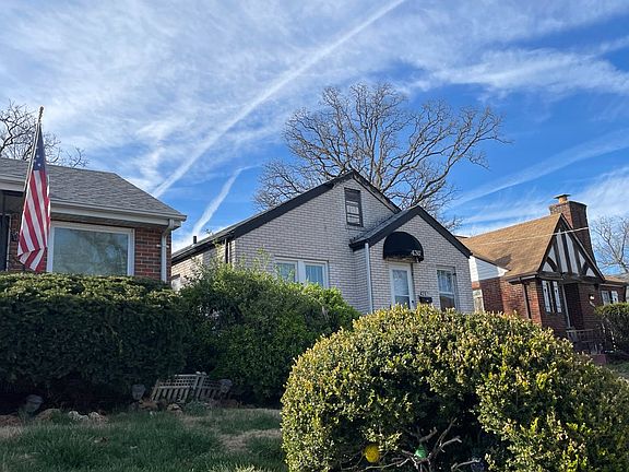 3rd image of 4317 Oakridge Blvd