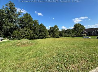 1102 Oakwood Rd, Culloden, WV 25510