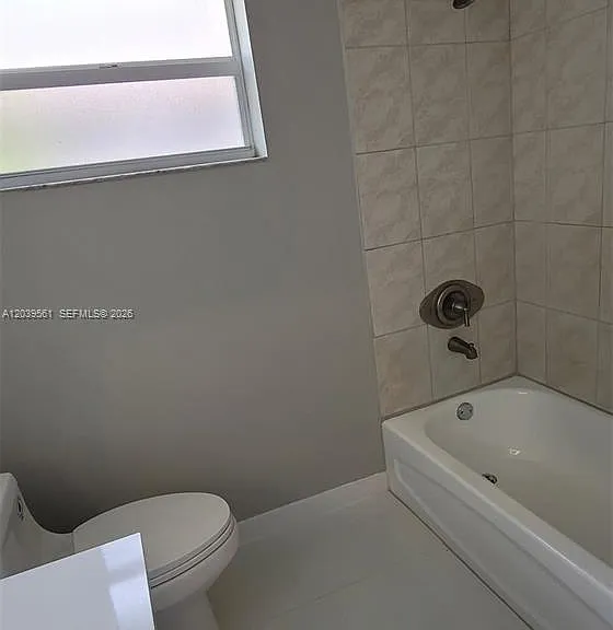 10250 SW 173rd Ter — Photo 17