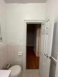 Rented by Chana Ofek, LREB