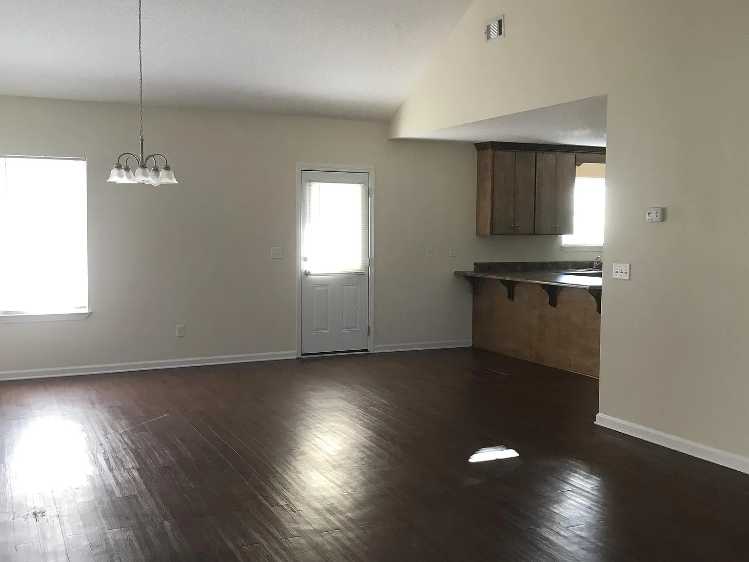 2806 Davis Road - 1 — Photo 4