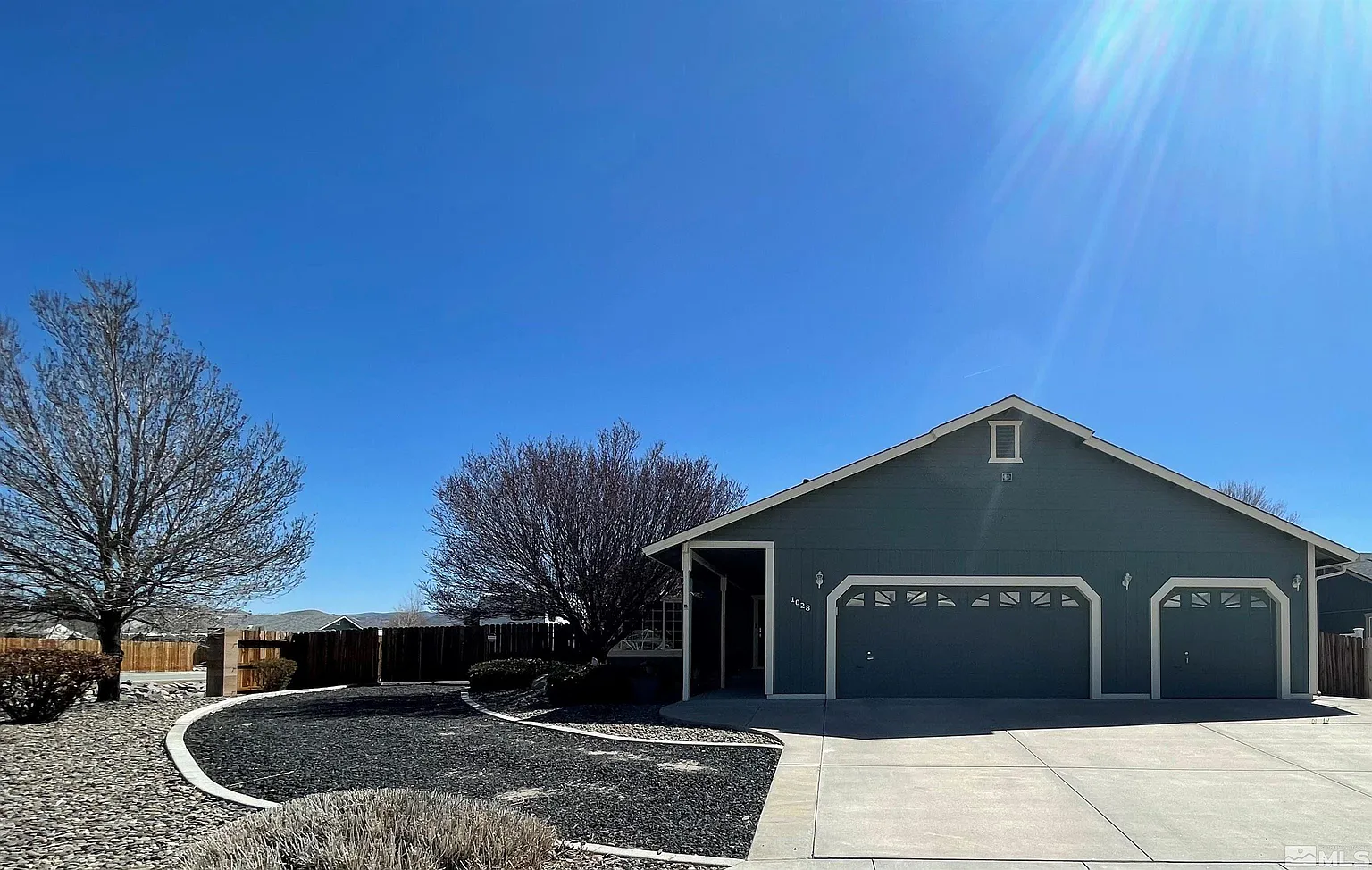 1028 Turtledove Dr photo 1