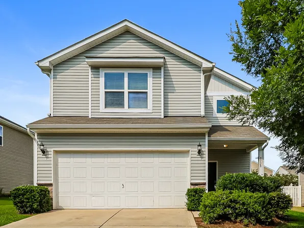8728 Balsam Bay Rd, Charlotte, NC 28227