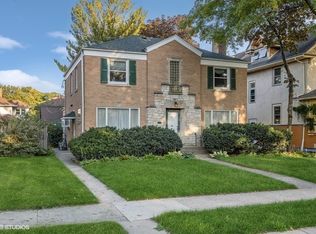 810 N Oak Park Ave, Oak Park, IL 60302
