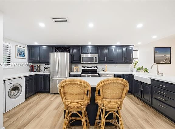 5th image of 2600 Cardena St #4