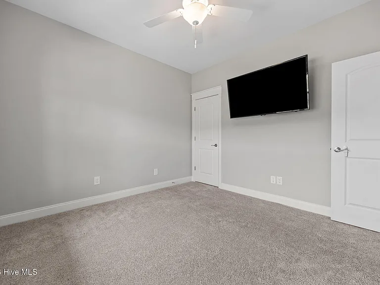 324 Dunston Rd — Photo 12