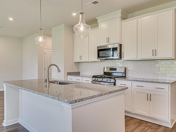 7th image of this home