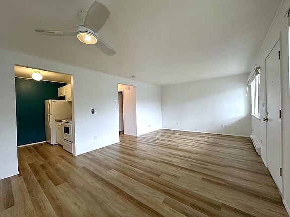 3rd image of 702 S Oakes St #12