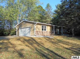 1560 Wolf Creek Hwy, Adrian, MI 49221