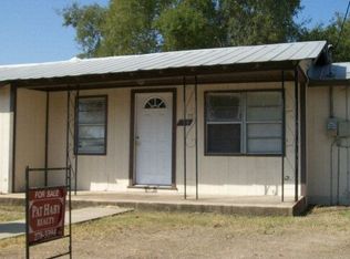 115 Ruth St, Uvalde, TX 78801