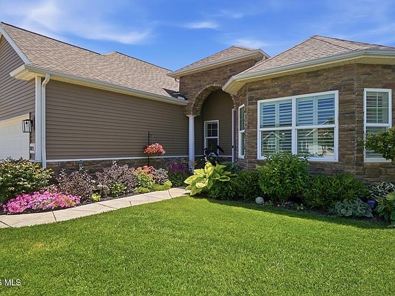 4th image of 7821 Honey Crisp Ct