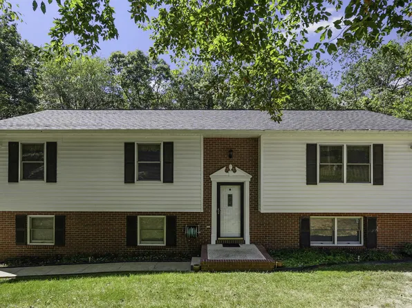 411 Spotted Tavern Rd, Fredericksburg, VA 22406