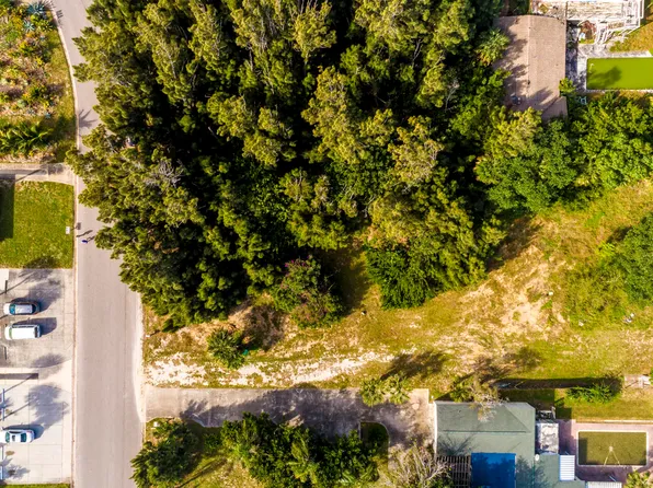 124 E Coral Way, Indialantic, FL 32903