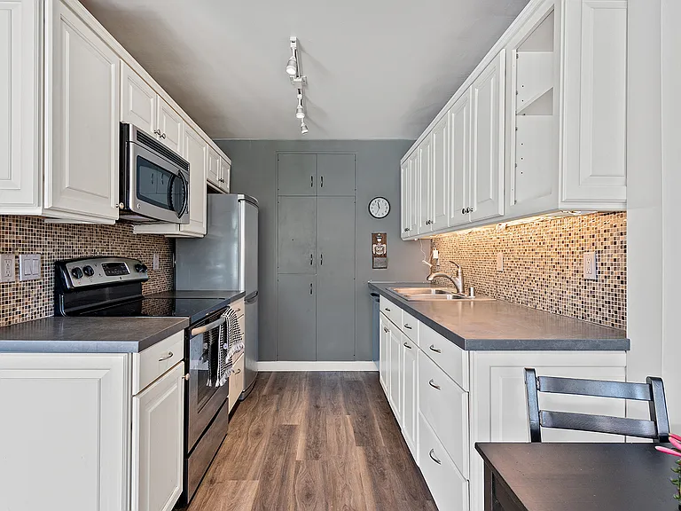 954 Lea Dr #1 — Photo 13
