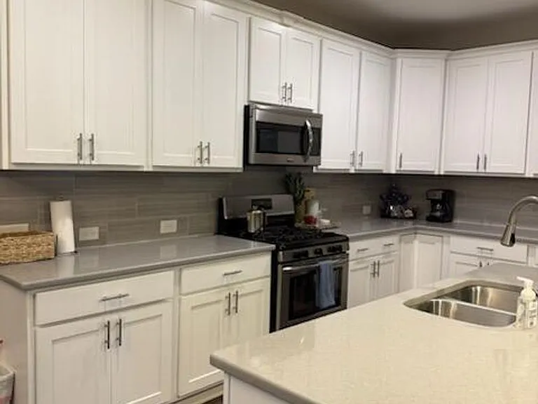8912 Tara Hill Ln — Photo 2
