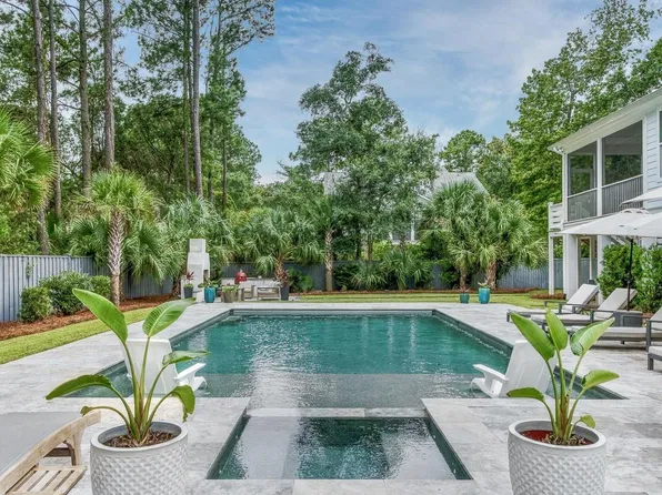 1531 N Lakeshore Dr, Mount Pleasant, SC 29466