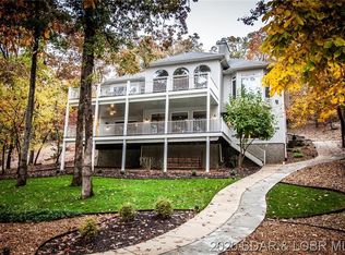356 Grand Cove Rd, Sunrise Beach, MO 65079
