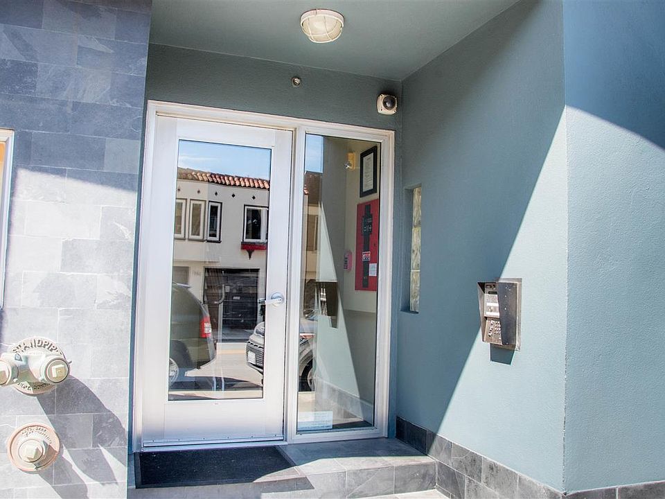 1st image of 850 Corbett Ave APT 4