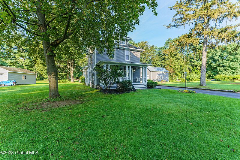 3rd image of 103 Gordon Road