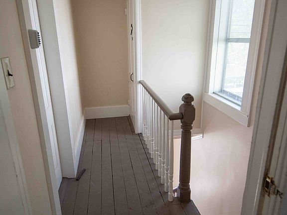 5th image of 195 Riverside Dr #2F