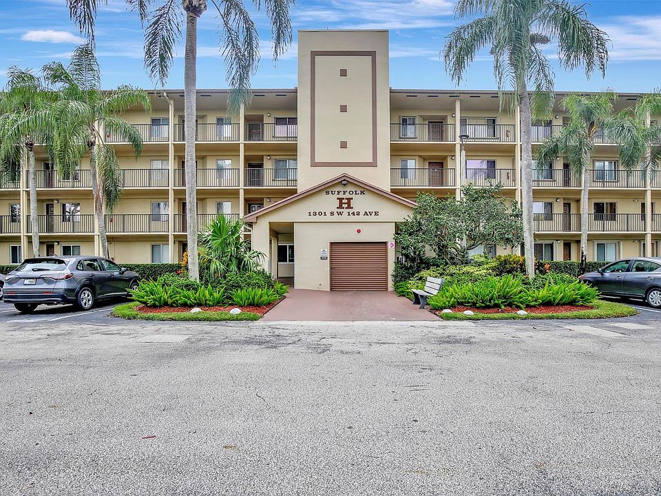 1st image of 1301 SW 142nd Avenue #302 H