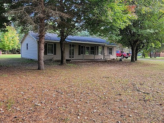 2nd image of 3483 70th St