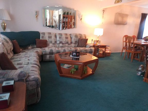 4th image of 90 Midwood Ave
