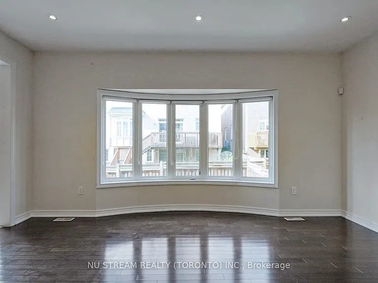 73 Serano Cres — Photo 6