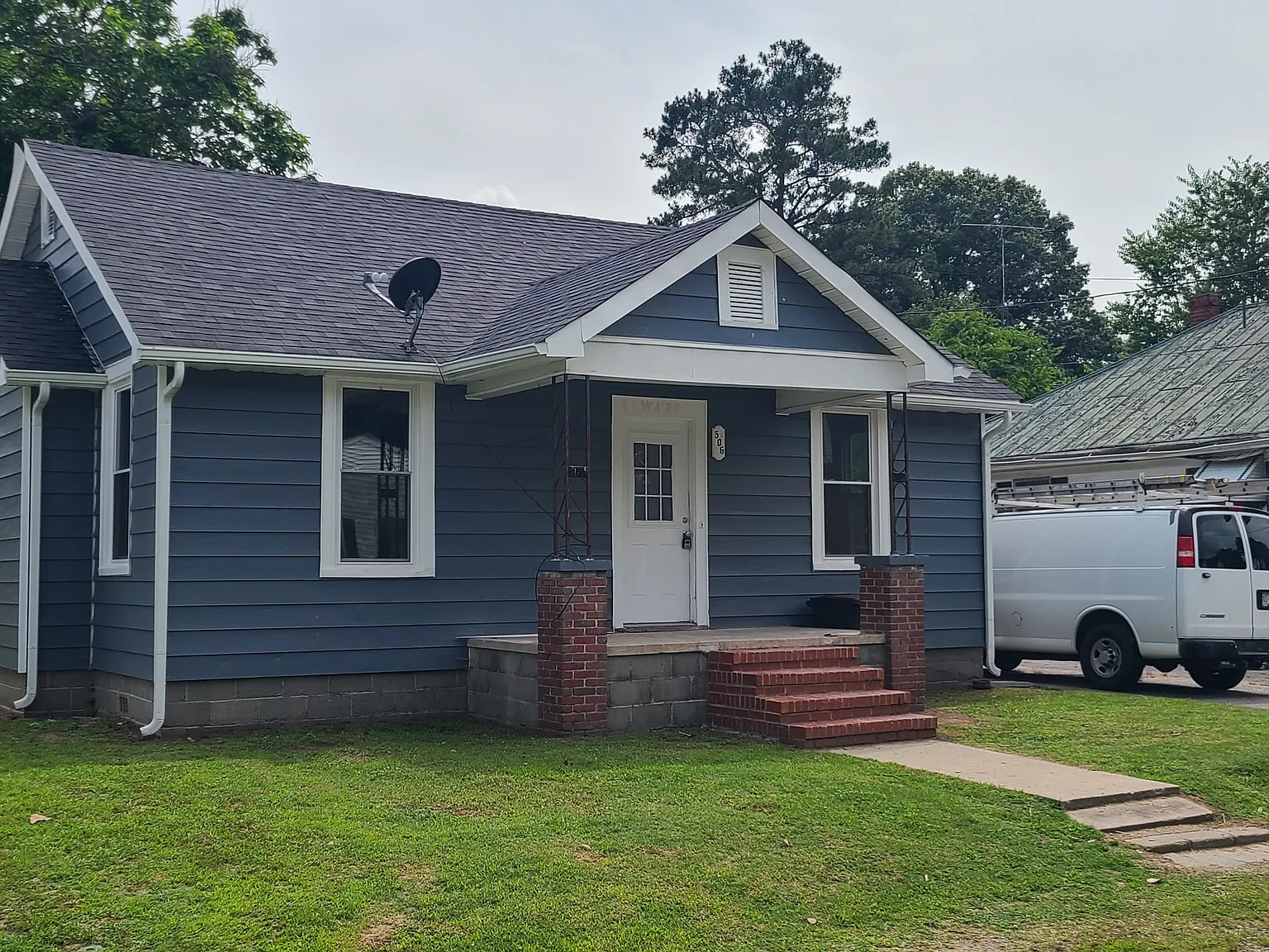 2 bed, 1014 sqft, $1,100 — Photo 2