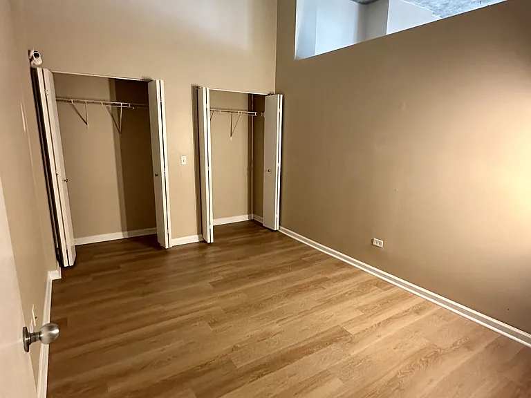 1122 W Catalpa Ave #1005 — Photo 8