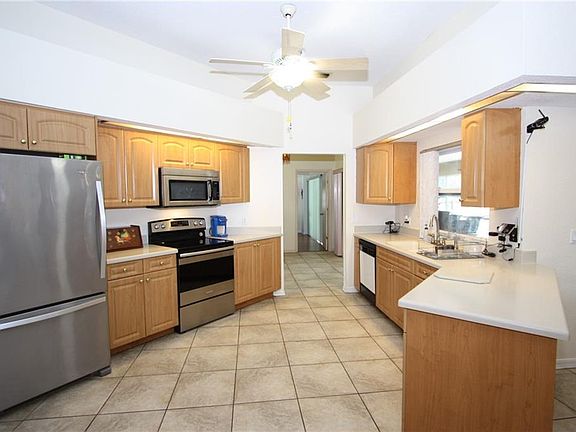 4th image of 18402 Goodman Cir