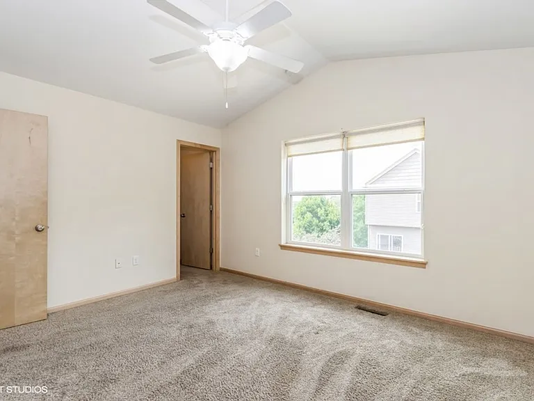 901 Scott Park Dr — Photo 15