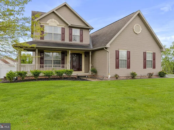 1454 Mallard Dr E #E-83, Chambersburg, PA 17202