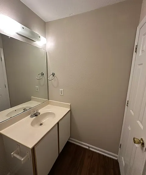 131 N Wheeless Dr #L — Photo 5