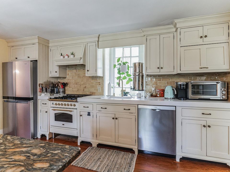 3141 Spring Mill Rd Plymouth Meeting, PA, 19462 Apartments for Rent