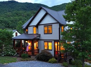 110 N Sundrops Trl, Cullowhee, NC 28723