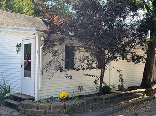 3 Burr Ct, Hewitt, NJ 07421