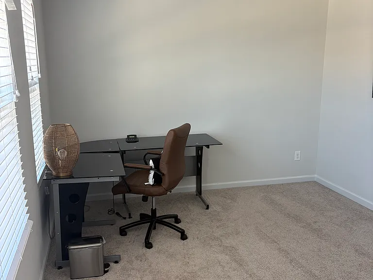 5320 Melbourne Ln — Photo 3