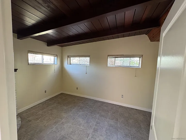 1618 Missouri St — Photo 11