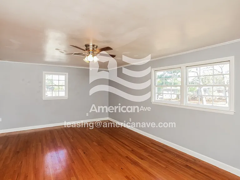4784_013_wm_-_bedroom_13466816.jpg