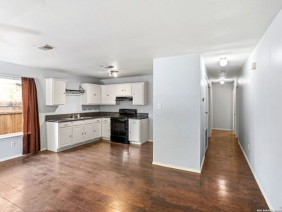 5th image of 9009 PORT SHIRE DR