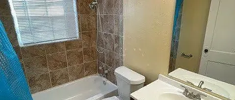 2937 Higgins St — Photo 87