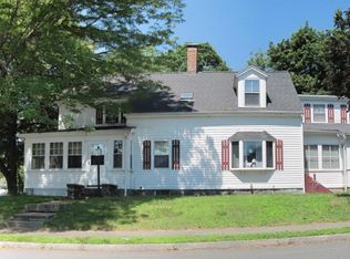 2 Scott Ln, Wakefield, MA 01880
