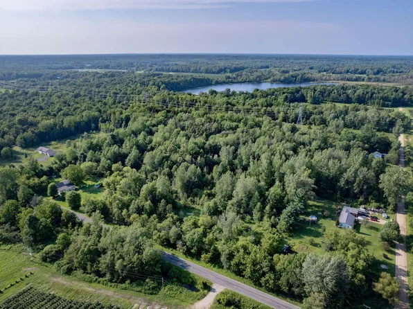 24 Ville, Grand Junction, MI 49056