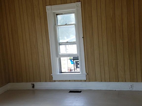 5th image of 212 W Bodman St #1