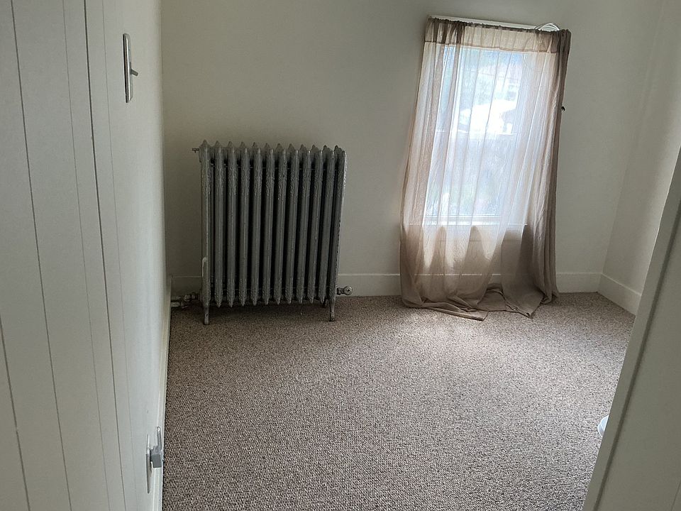 1st image of 502 22nd Ave