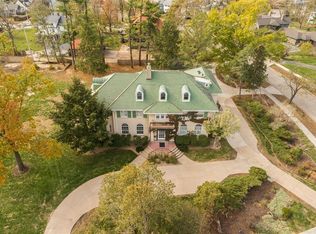 305 Nassau St SE, Cedar Rapids, IA 52403